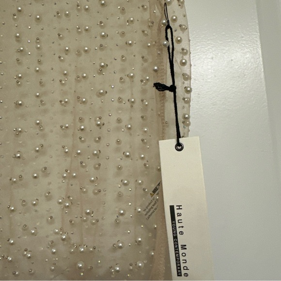 Haute Monde Sheer  Beaded Sleeveless Top- size medium - Picture 4 of 5